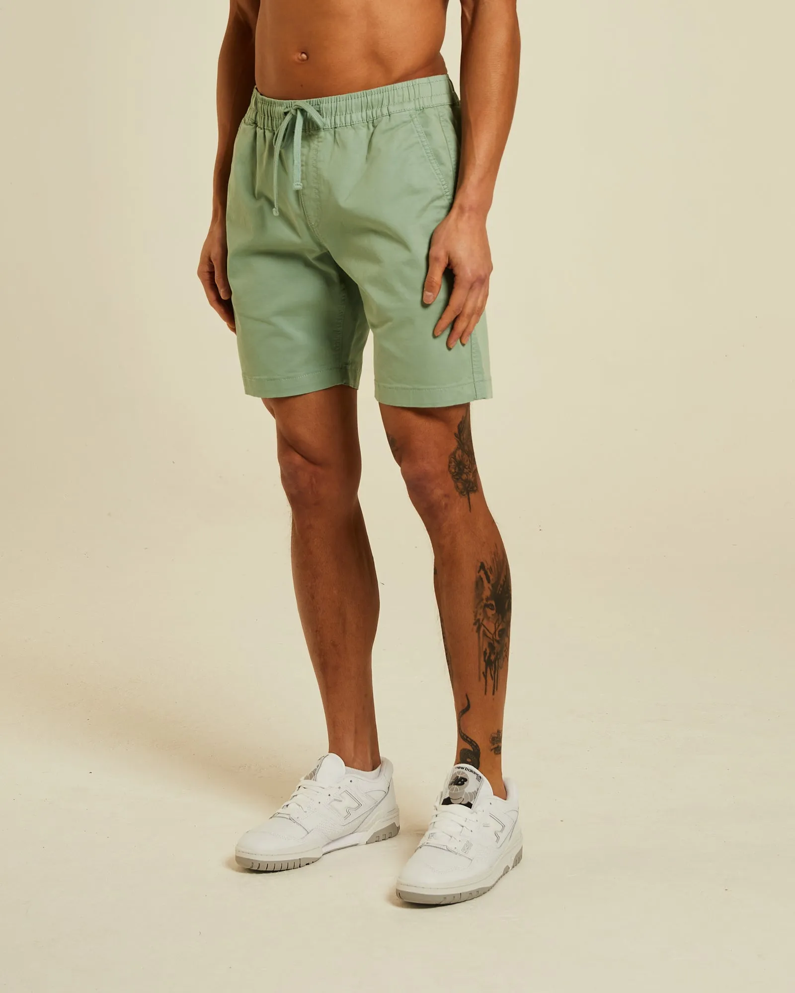 Barton Drawcord Short Surf Green