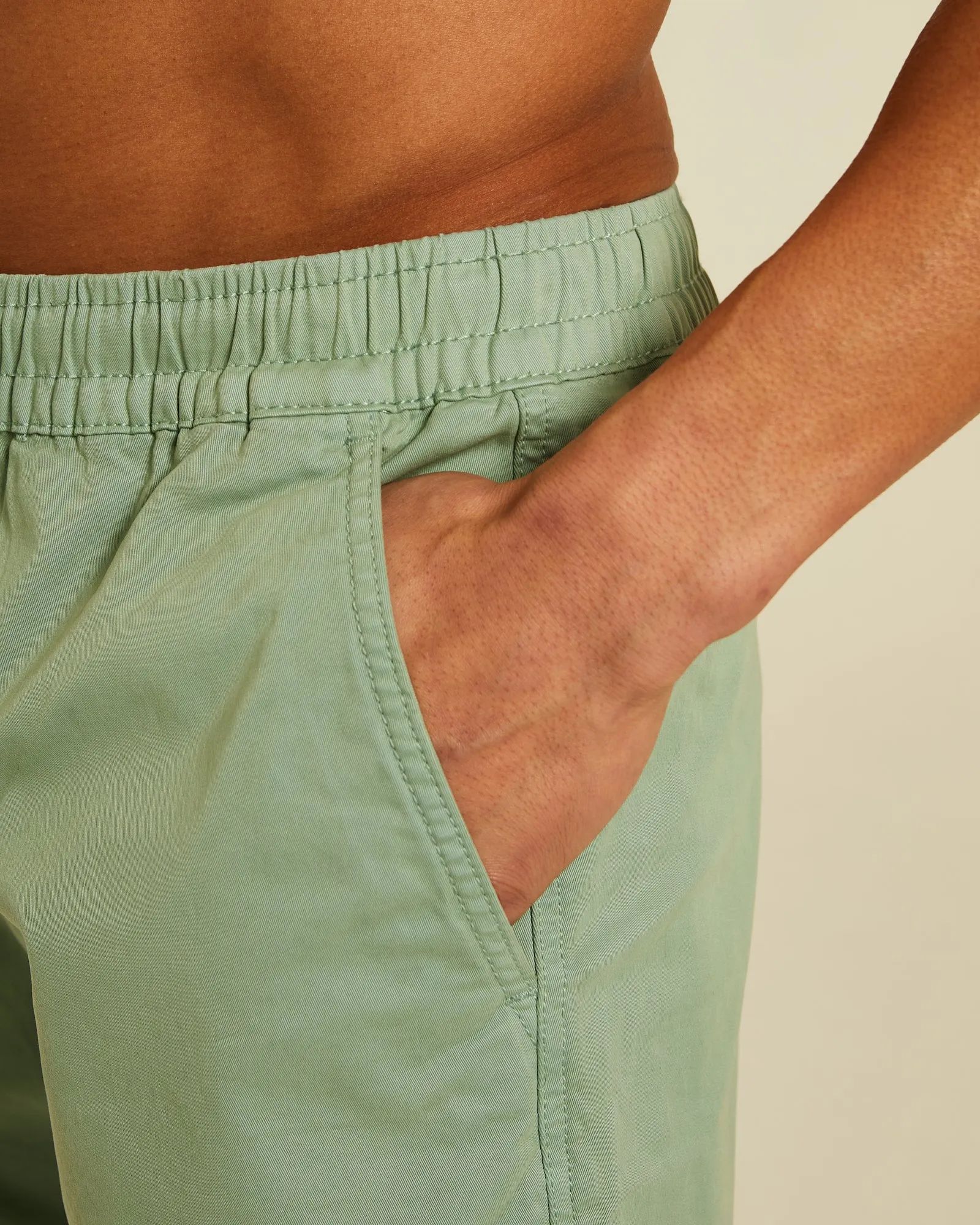 Barton Drawcord Short Surf Green