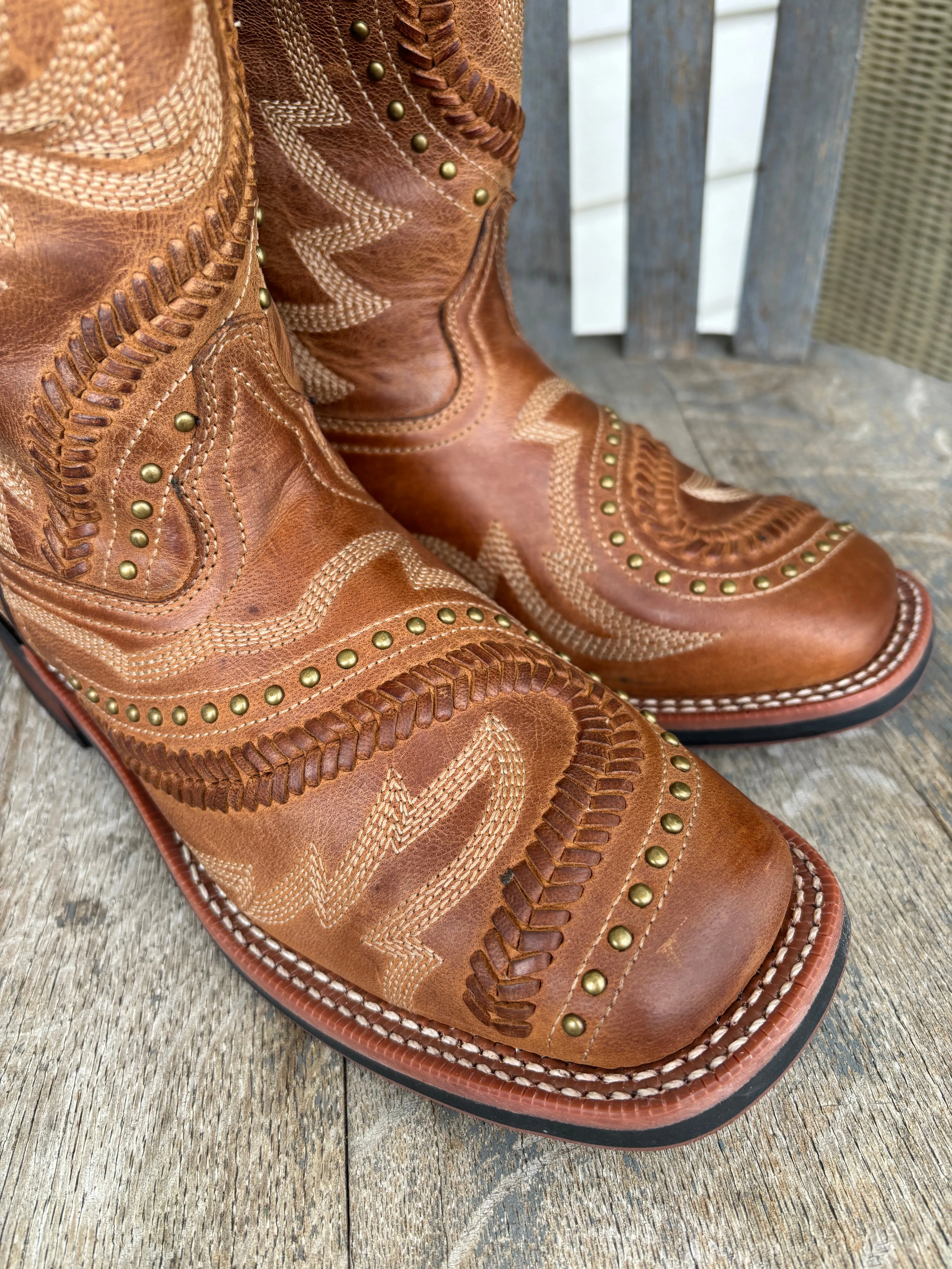 Laredo Women's Charli Tan Bucklace Stitched & Studded Square Toe Cowgirl Boots 5893