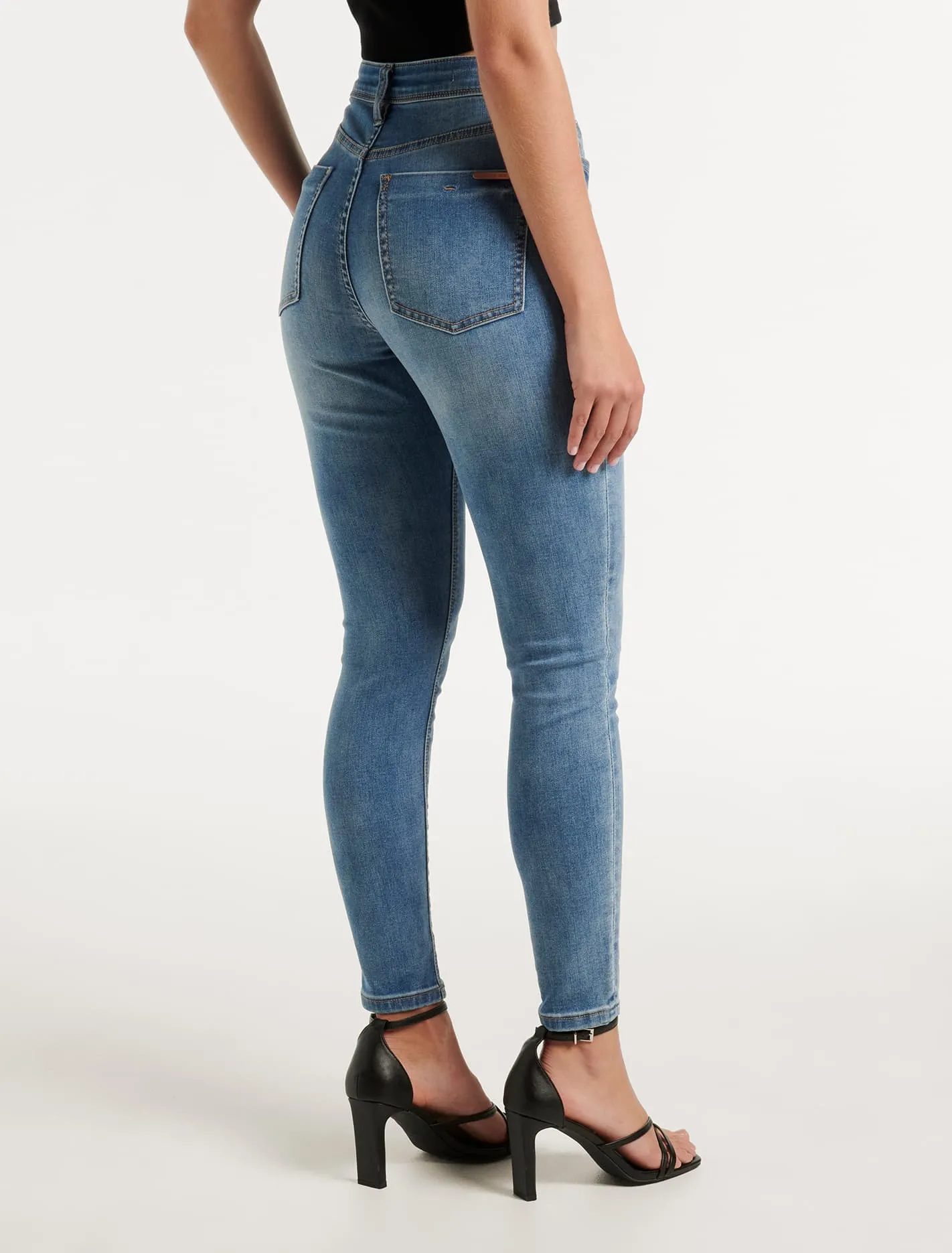 Nala Mid-Rise Skinny Jeans