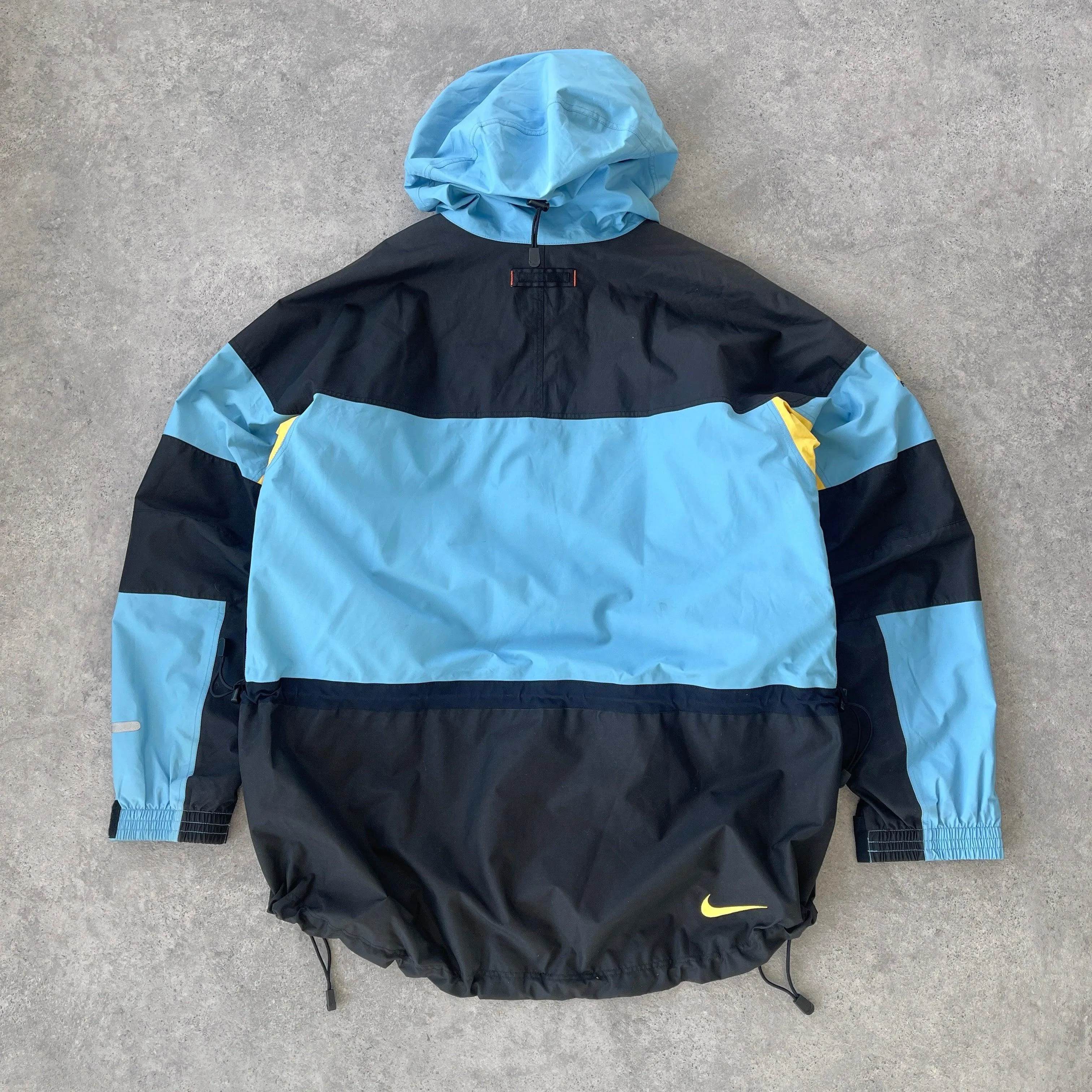 Nike ACG 1990s sample storm fit heavyweight technical jacket (M)