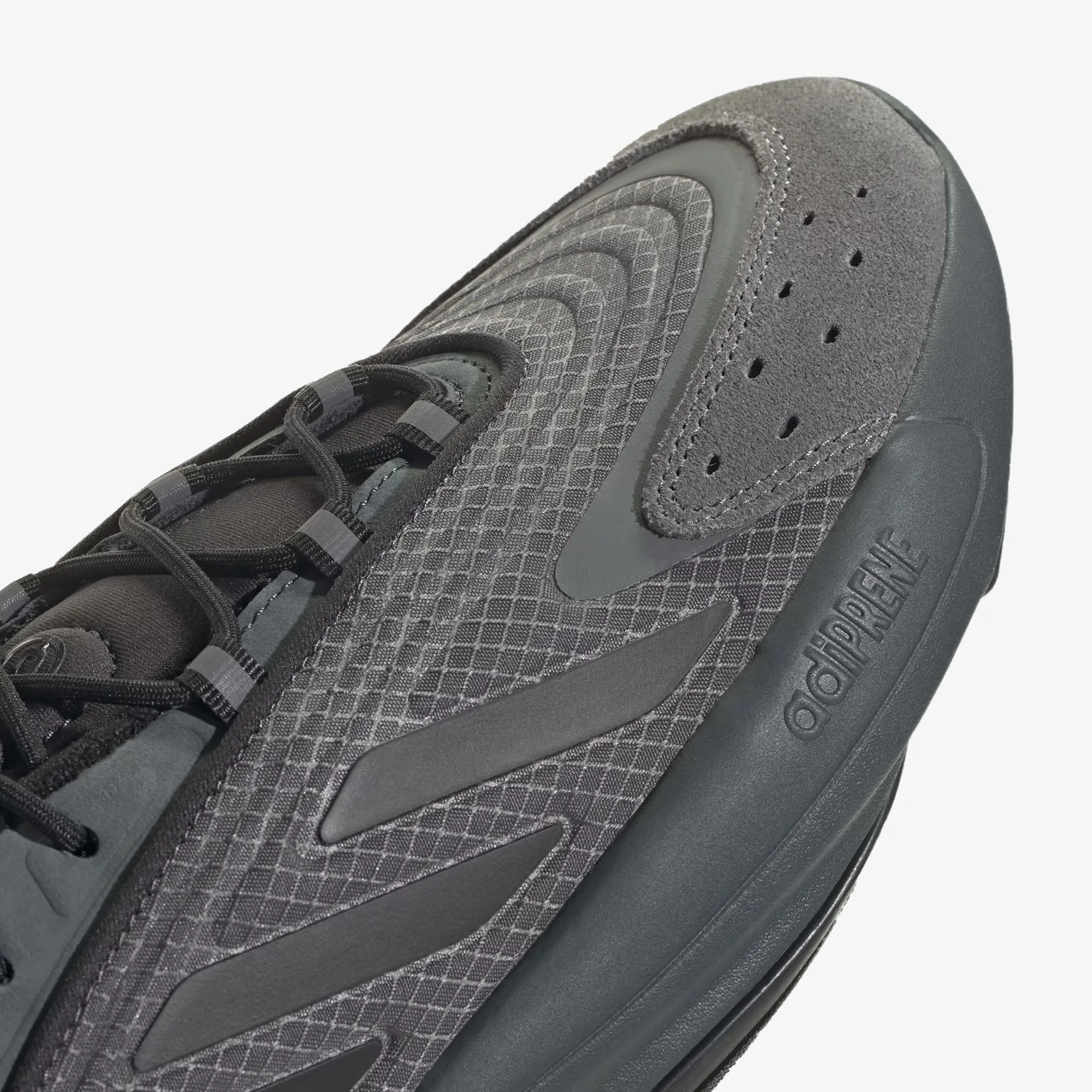 OZELIA 'CARBON/CORE BLACK/GREY FIVE'