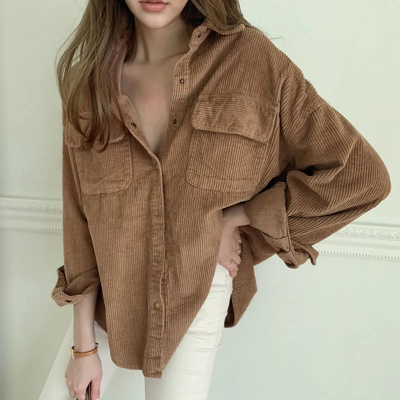 Women wear retro Hong Kong-style corduroy shirts